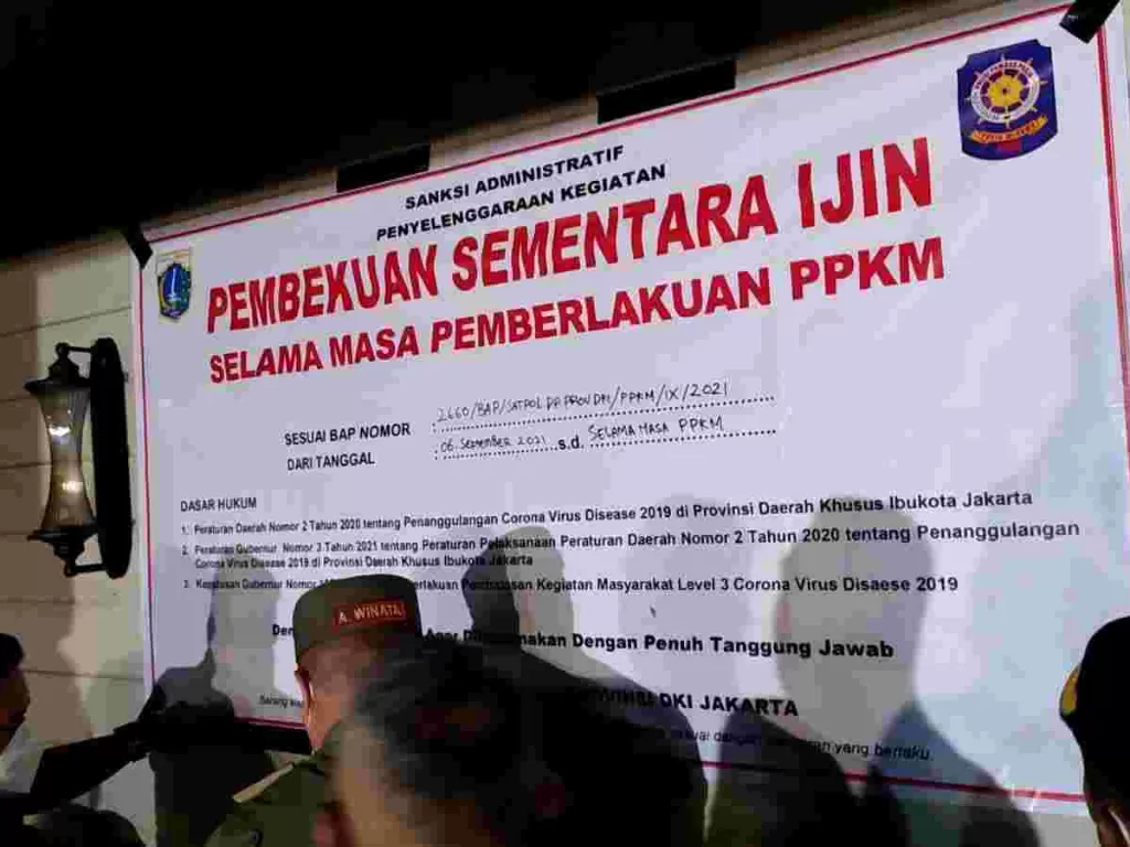 Pembekuan izin sementara Holywings di Kemang, Jakarta. (Dok. Pemprov DKI)