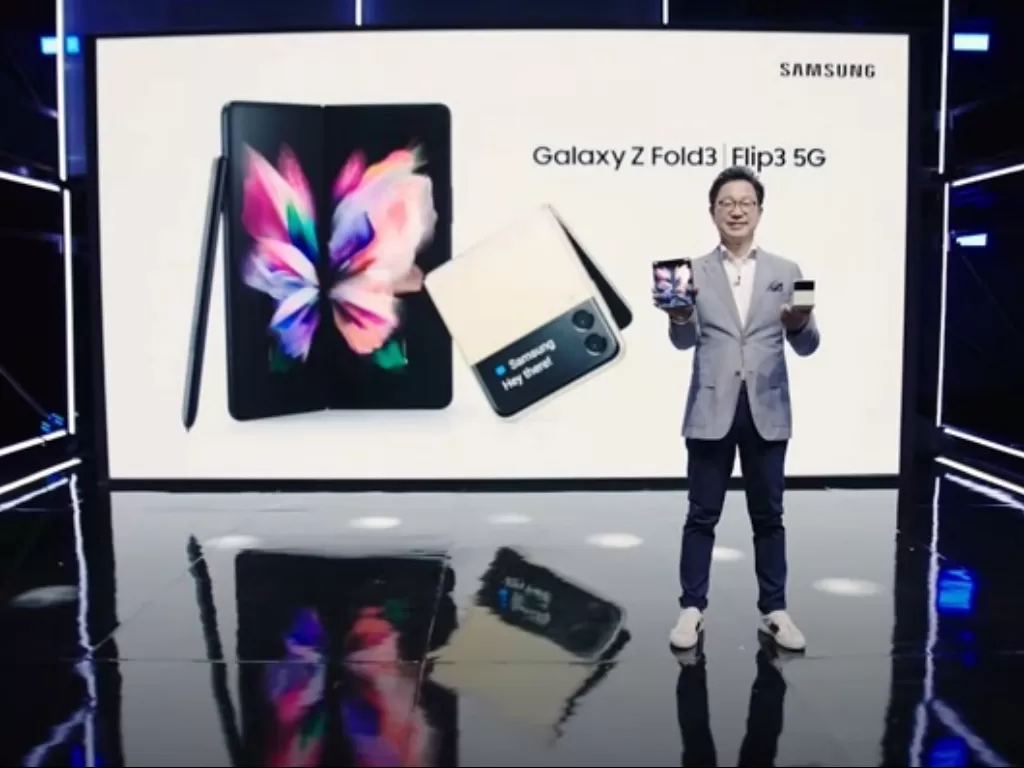 Samsung rilis dua smartphone terbaru, Galaxy Z Fold3 dan Galaxy Z Flip3 5G. (samsung.com)