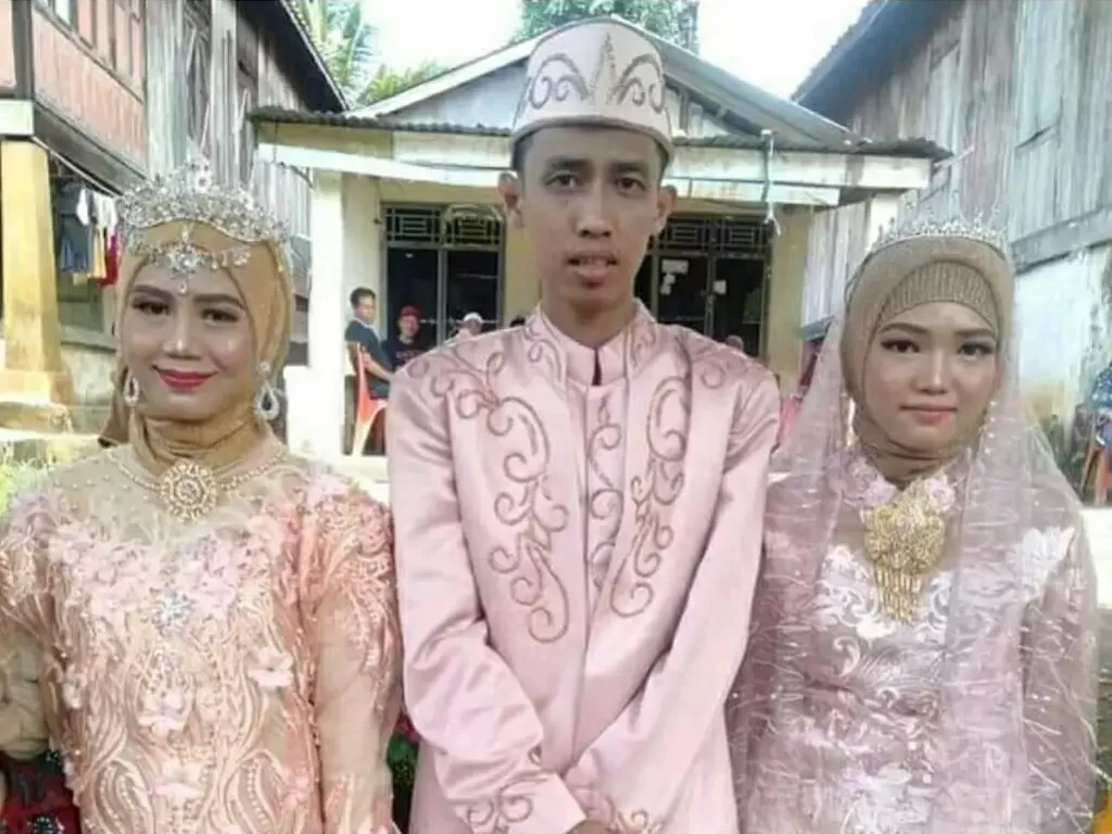  Jekklip pria yang menikahi dua wanita sekaligus. (photo/Istimewa)