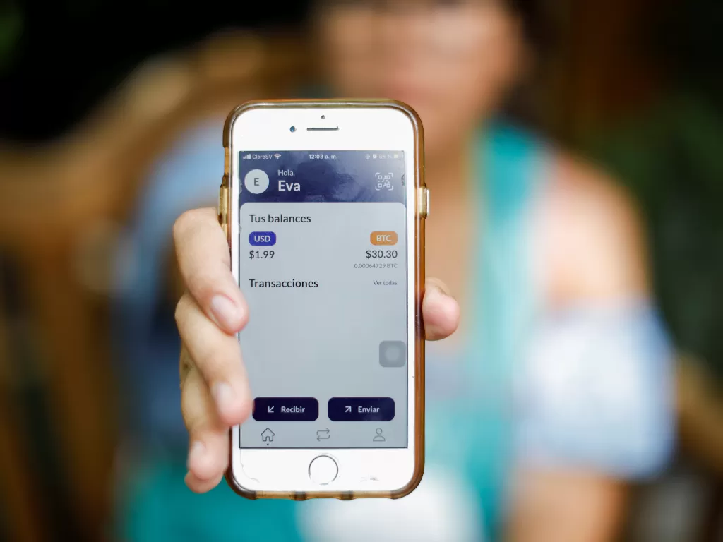 Aplikasi Chivo Wallet, dompet Bitcoin yang diluncurkan oleh pemerintah Salvador untuk penggunaan Bitcoin sebagai alat pembayaran yang sah (REUTERS/Jose Cabezas)