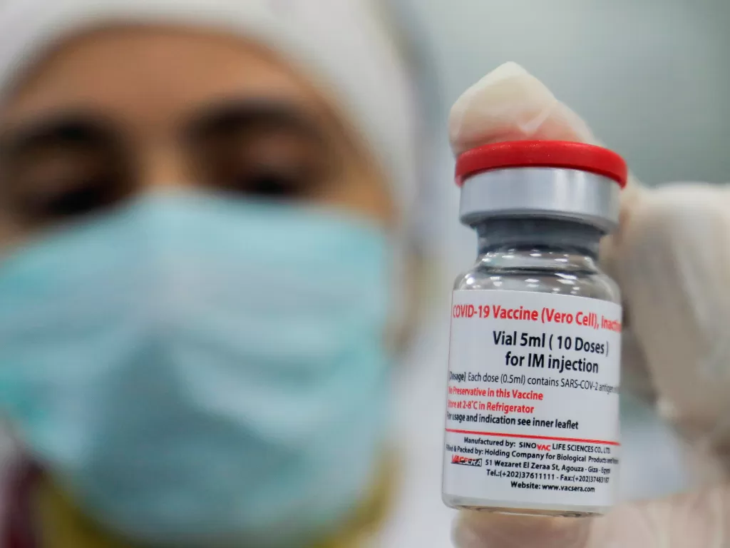 Vaksinasi COVID-19 Sinovac. (photo/REUTERS/AMR ABDALLAH DALSH)