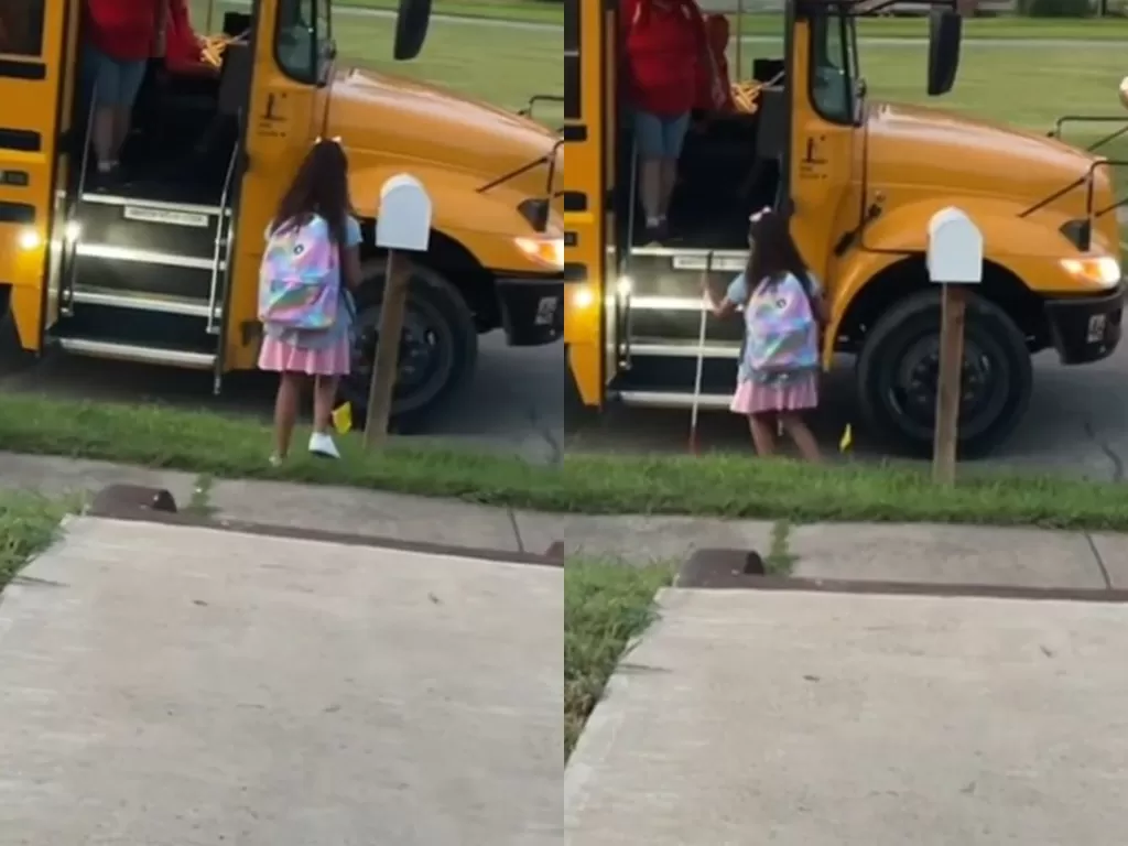 Gadis tunanetra yang mencoba masuk ke bus sekolah untuk pertama kali. (Photo/TikTok/@ambrea2504)
