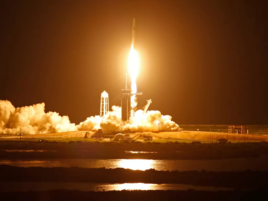 Peluncuran misi Inspiration4 oleh SpaceX ke luar angkasa (photo/REUTERS/Joe Skipper)