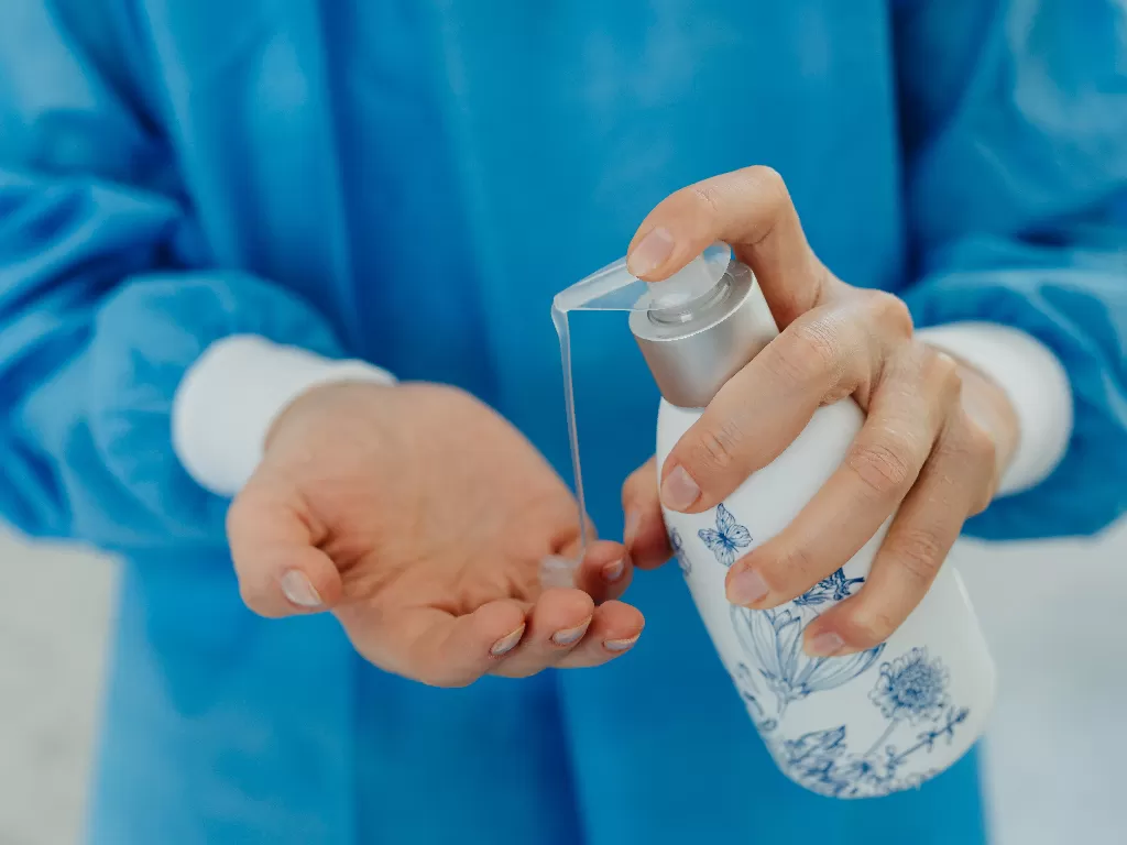 Hand Sanitizer (Photo by Karolina Grabowska from Pexels)