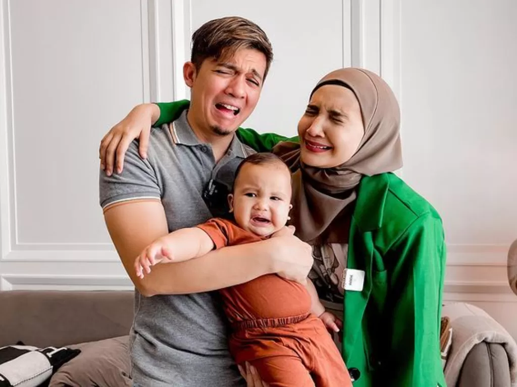 Keluarga Irwansyah dan Zaskia Sungkar. (Instagram/@irwansyah_15)