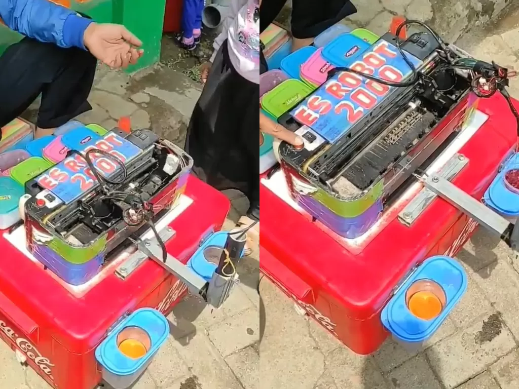 Pedagang es yang ubah mesin print jadi robot untuk bantu jualan. (Twitter/anonbadut)