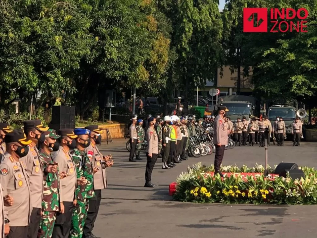 Apel gelar pasukan Operasi Patuh Jaya di Mapolda Metro Jaya, Jakarta, Senin (20/9/2021). (INDOZONE/Samsudhuha Wildansyah)