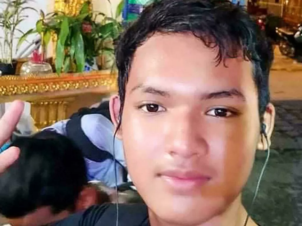 Kak Sovann Chhay (16) dipenjara karena ungghannya di telegram. (PRUM CHANTHA)
