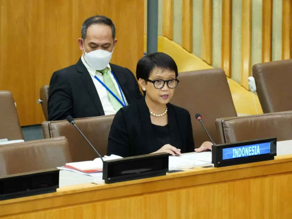 Menteri Luar Negeri Retno Marsudi mengikuti rangkaian pertemuan Sidang ke-76 Majelis Umum Perserikatan Bangsa-Bangsa di New York, Amerika Serikat, Rabu (22/9/2021). (ANTARA/HO-Kemlu RI)