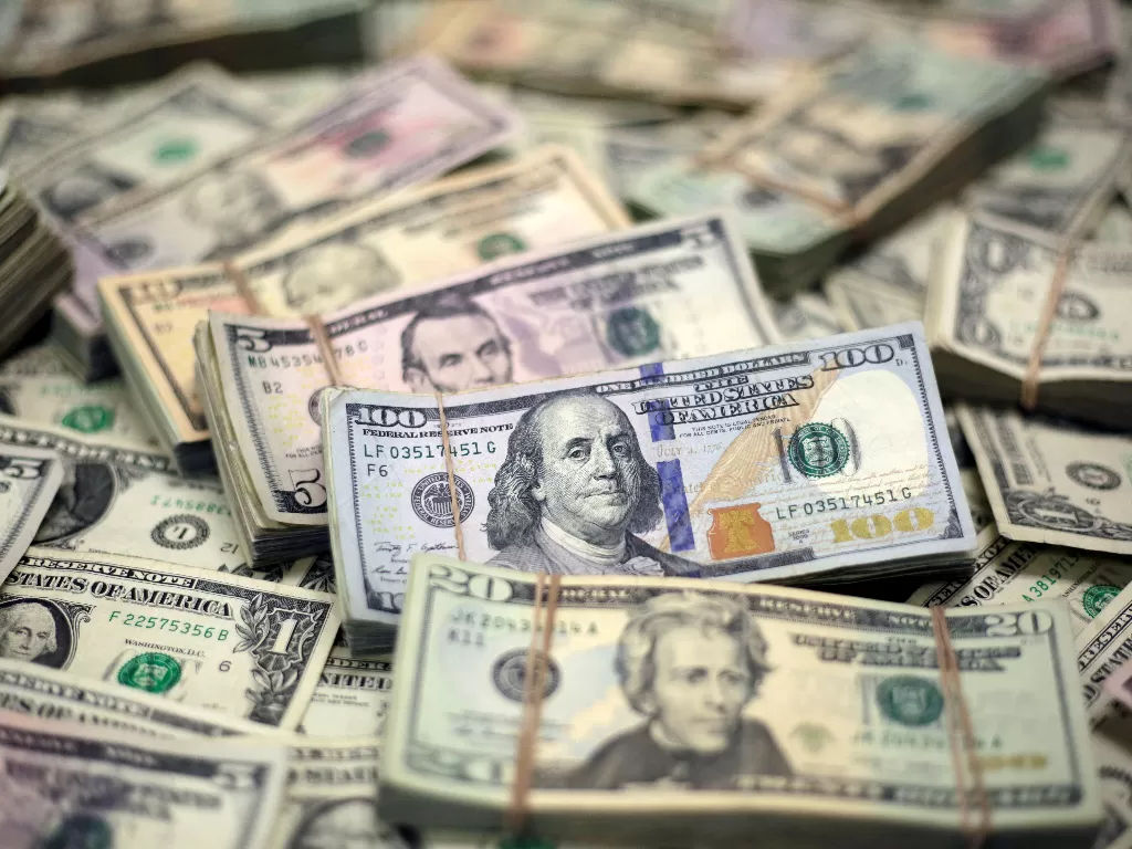 Mata uang dollar AS (REUTERS/Jose Luis Gonzalez)