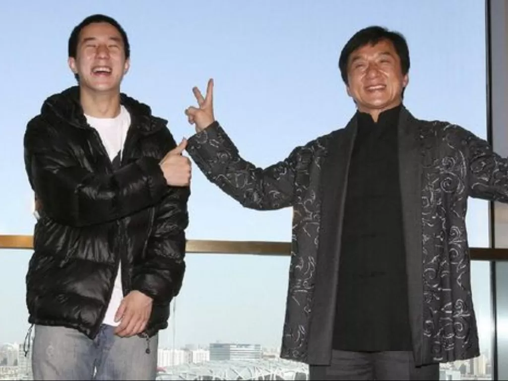 Jackie Chan dengan putranya, Jaycee Chan. (photo/Dok. AFP)