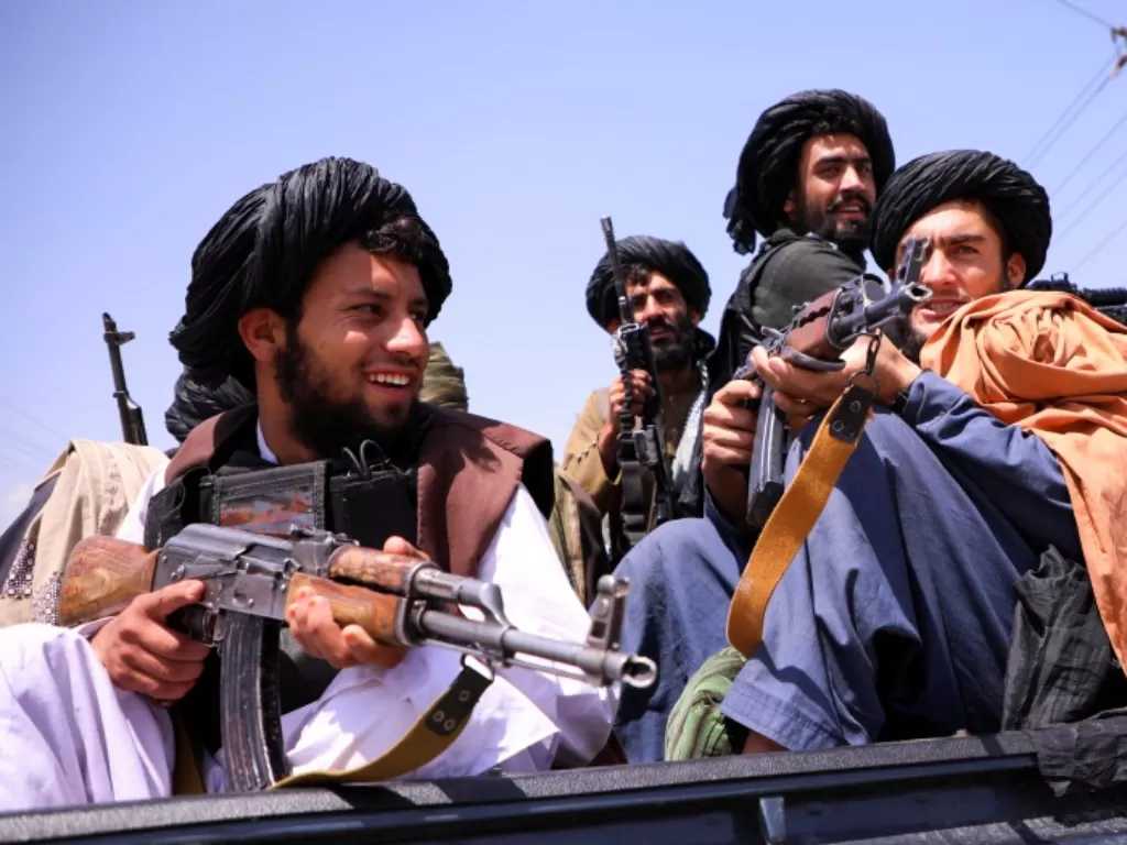 Para pasukan Taliban menguasai Afghanistan. (REUTERS/Handout)