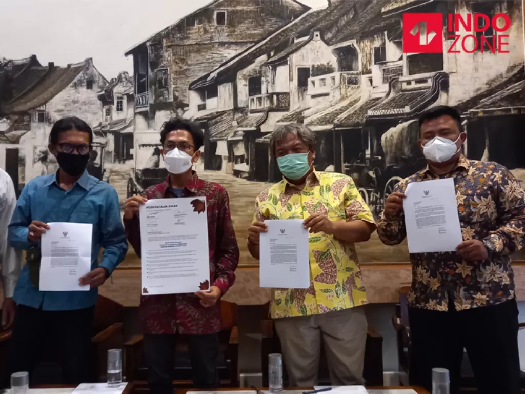 Komite Nasional Pelestarian Kretek (KNPK) memperanyakan Sergub DKI Jakarta Nomor 8 Tahun 2021 terkait penutupan reklame dan display rokok. (INDOZONE/Sarah Hutagaol)
