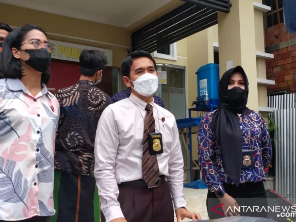 Wakil Direktur Reserse Kriminal Umum Polda Sumsel AKBP Tulus Sinaga saat mengungkap kasus tersangka IM (20), di Mapolda Sumsel, Palembang, Kamis (30/9/2021). (ANTARA/HO)