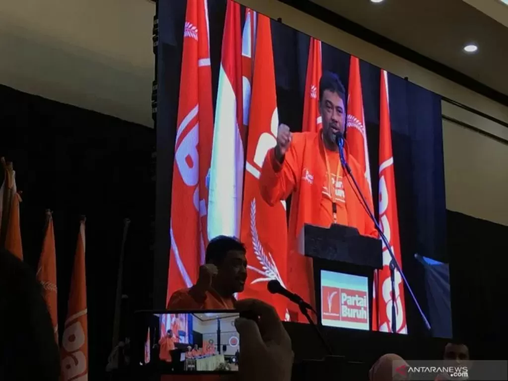 Presiden Partai Buruh periode 2021-2026 Said Iqbal menyampaikan pidato pada hari terakhir Kongres Nasional IV Partai Buruh di Jakarta, Selasa (5/10/2021). (ANTARA/Genta Tenri Mawangi)