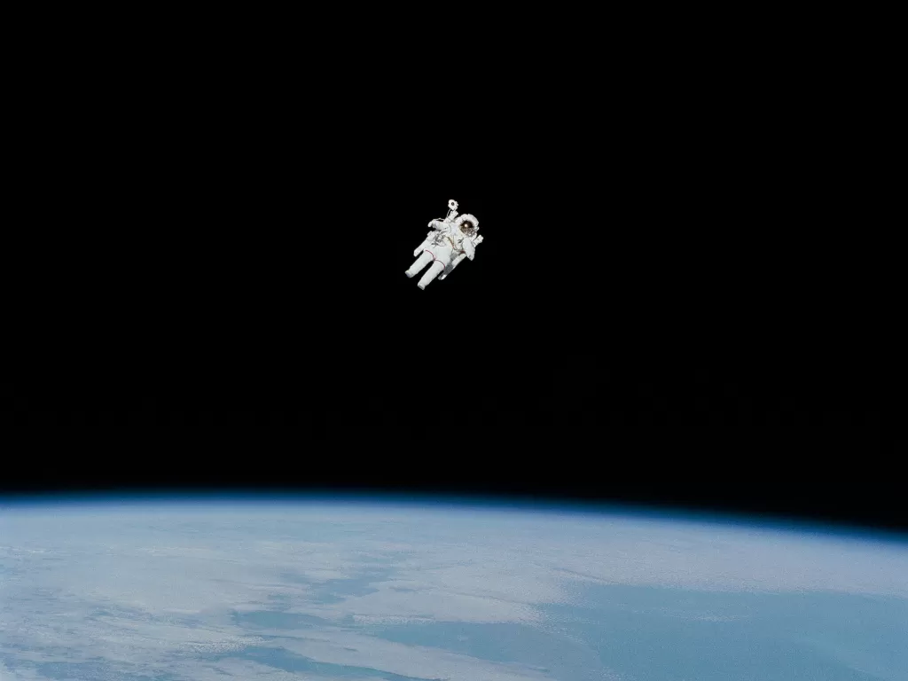 Ilustrasi astronot di luar angkasa. (Unsplash/nasa)