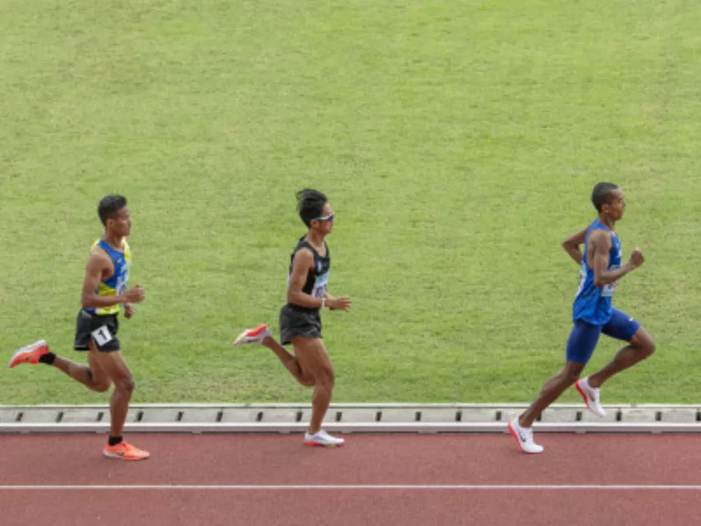Ilustrasi - babak final nomor lari 5.000 meter putra cabang atletik PON Papua (ANTARA FOTO/Aditya Pradana Putra)
