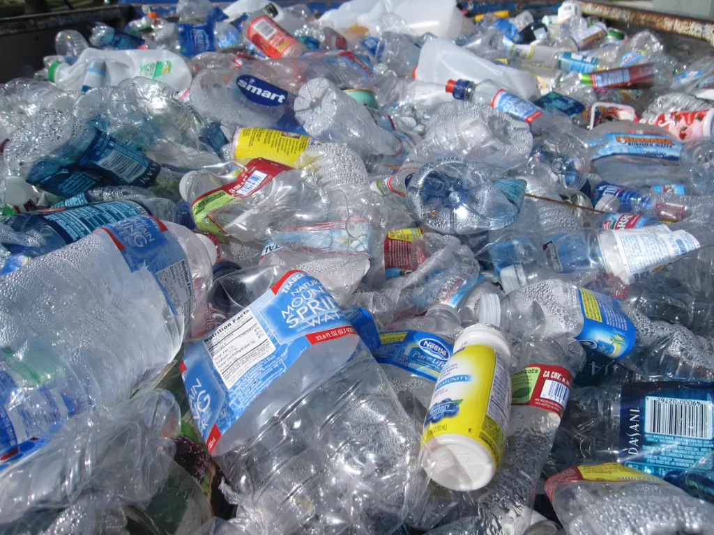 Sampah plastik. (Photo/Ilustrasi/Unsplash)