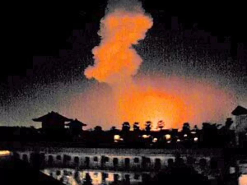 Dokumentasi foto ledakan Bom Bali 2002. (Wikipedia).