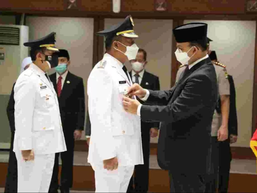 Gubernur DKI Jakarta Anies Baswedan melantik tujuh pejabat pemprov DKI. (Dok. Pemprov DKI Jakarta)
