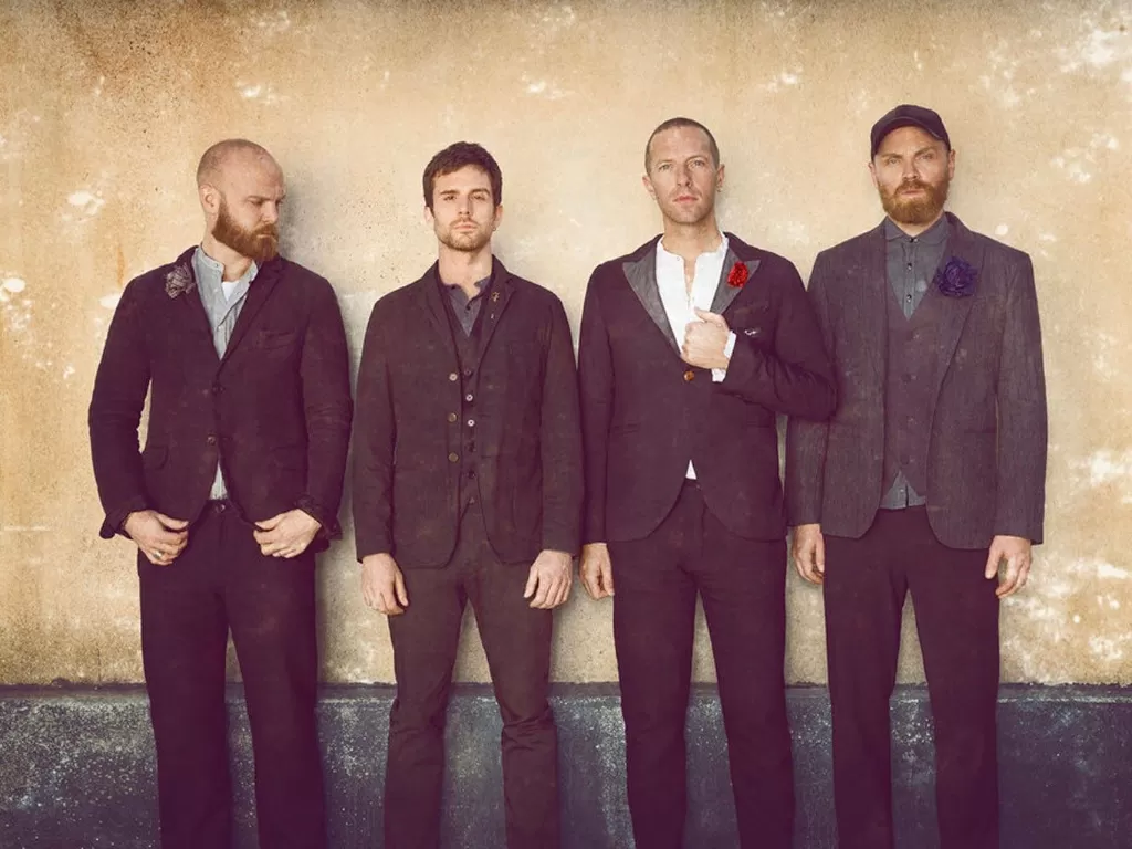 Coldplay ungkap sudah buat 5 lagu bertema James Bond. (Photo/Mirror)