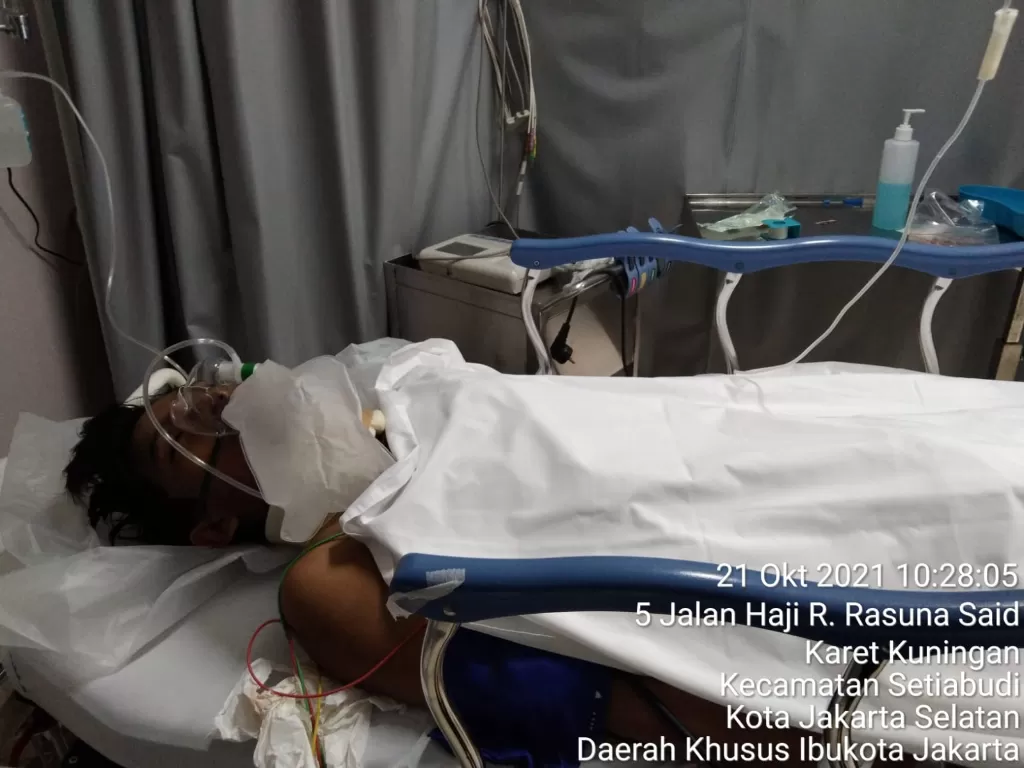 Korban jatuh dari proyek LRT di Jaksel. (Dok Istimewa)