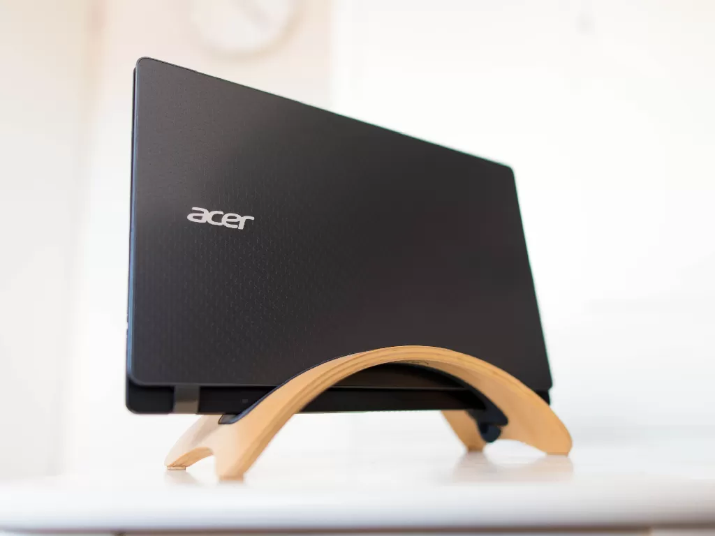 Tampilan salah satu laptop besutan Acer (Ilustrasi/Unsplash/Jeroen den Otter)