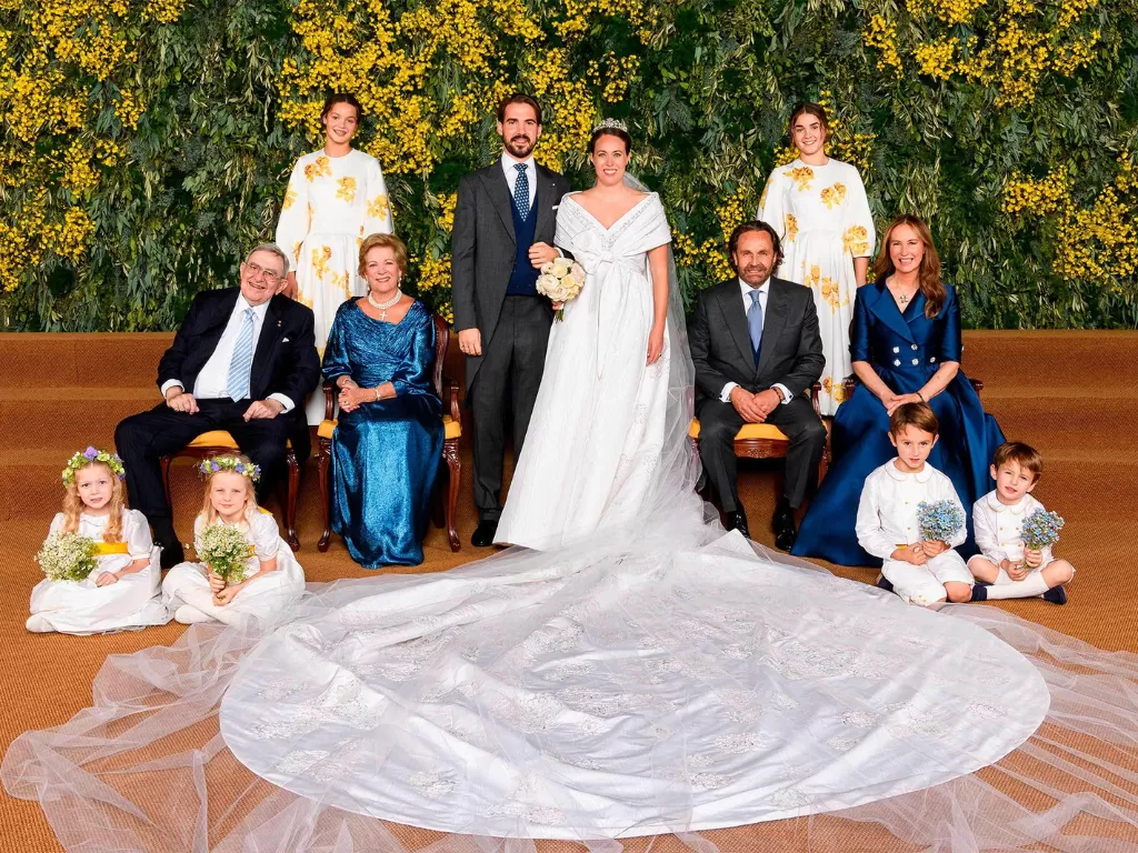 Pangeran Philippos dan Nina Flohr yang menggelar pernikahan ketiga. (photo/Dok. Tatler)