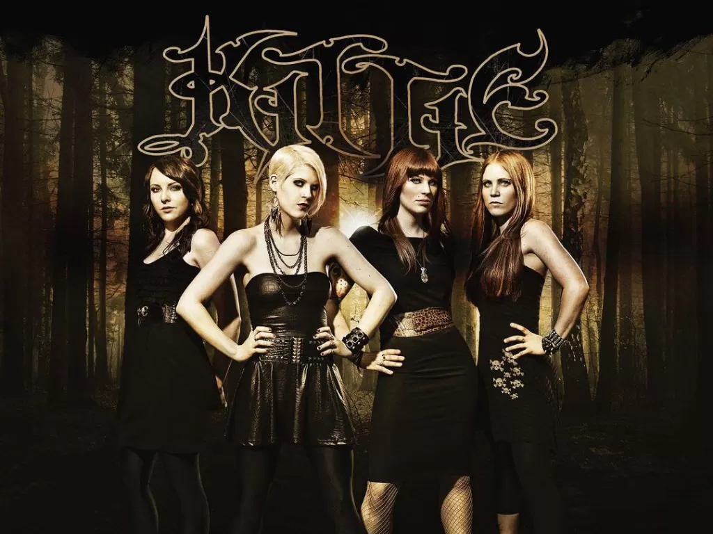Band Metal Wanita bergaya Gothic. (Instagram/@officialkittie)