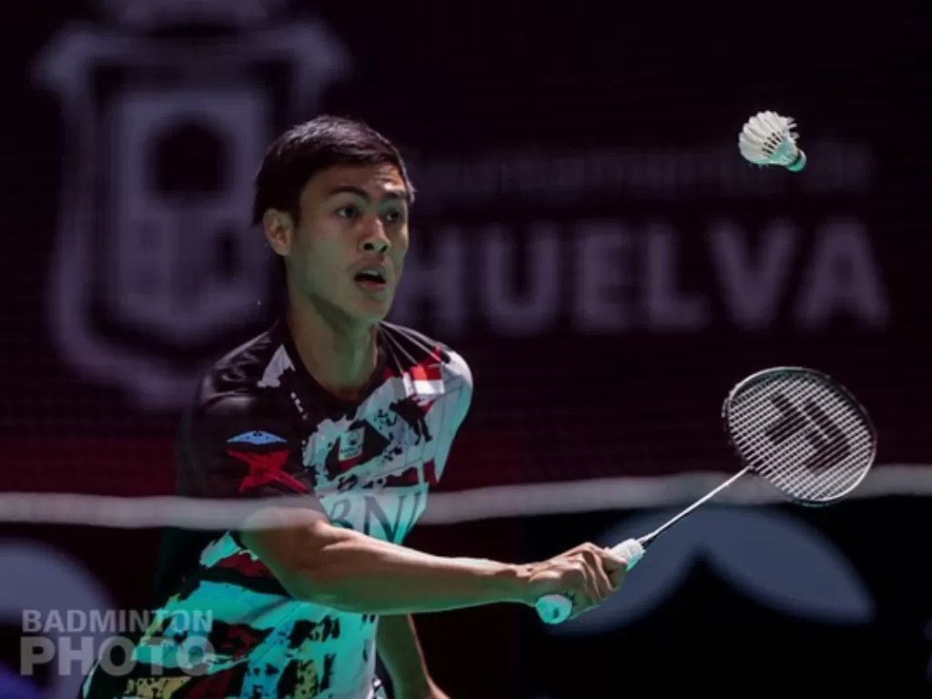 Shesar Hiren Rhustavito akan melawan Kento Momota di France Open (Badminton Photo)