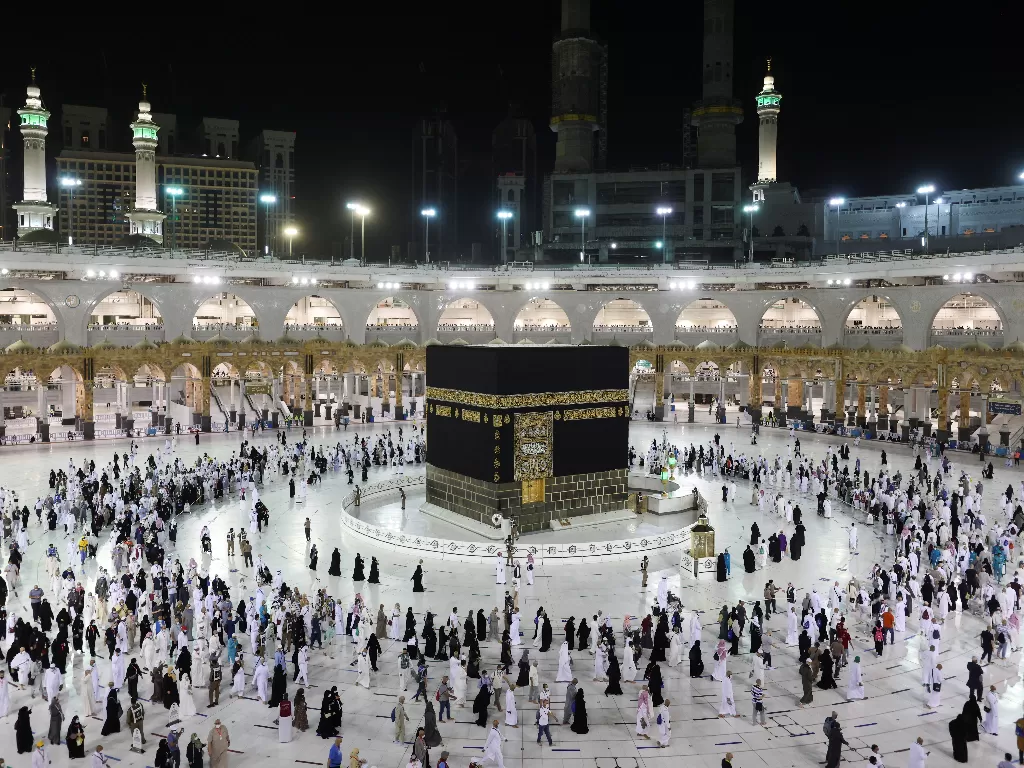 Tawaf selama haji tahunan, di kota suci Mekkah, Arab Saudi 20 Juli 2021. (photo/REUTERS/Ahmed Yosri/ilustrasi)