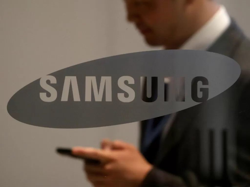Tampilan logo perusahaan teknologi Samsung (photo/REUTERS/Kim Hong-Ji)
