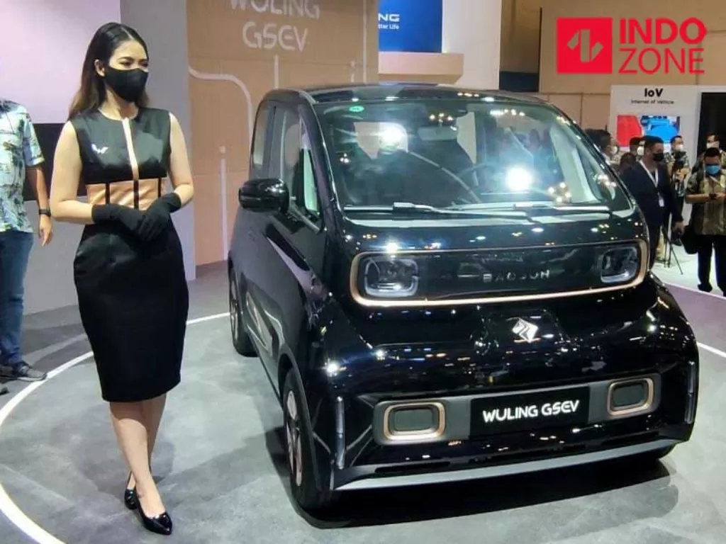 Wuling Motors memperkenalkan kendaraan mobil listriknya, Global Small Electric Vehicle (GSEV). (INDOZONE/Harits Tryan Akhmad)