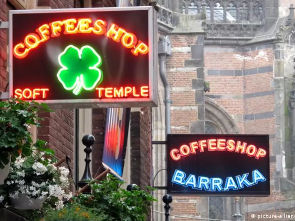 Kafe ganja di Amsterdam. (photo/Dok. DW)