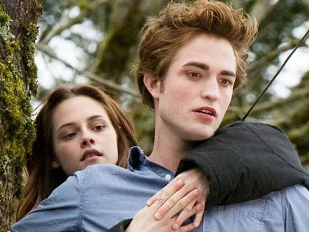 Kristen Stewart dan Robert Pattinson. (Repeller.com)