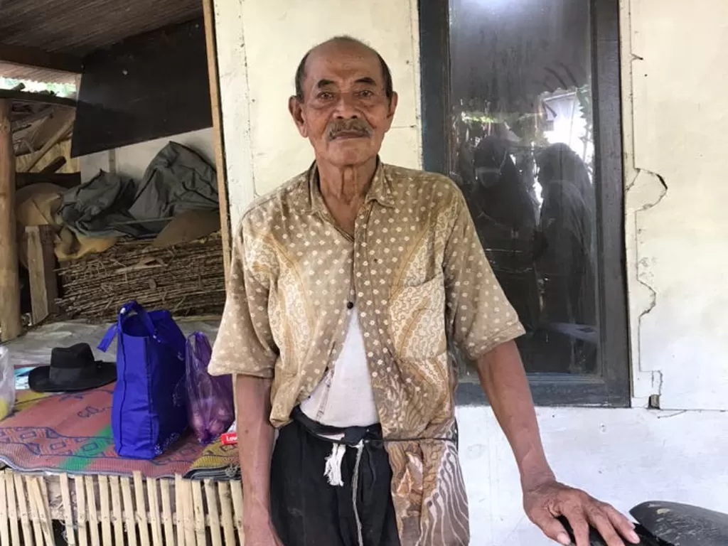 Kisah sedih Kakek Idi yang mengalami luka di kakinya. (Photo/Yayasan Wujud Aksi Nyata)