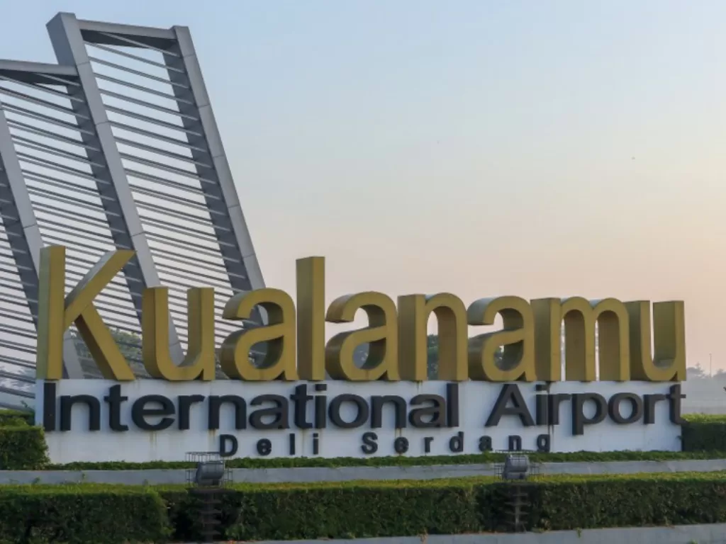Gerbang masuk Kualanamu International Airport, Deliserdang, Sumatera Utara. (Shutterstock)