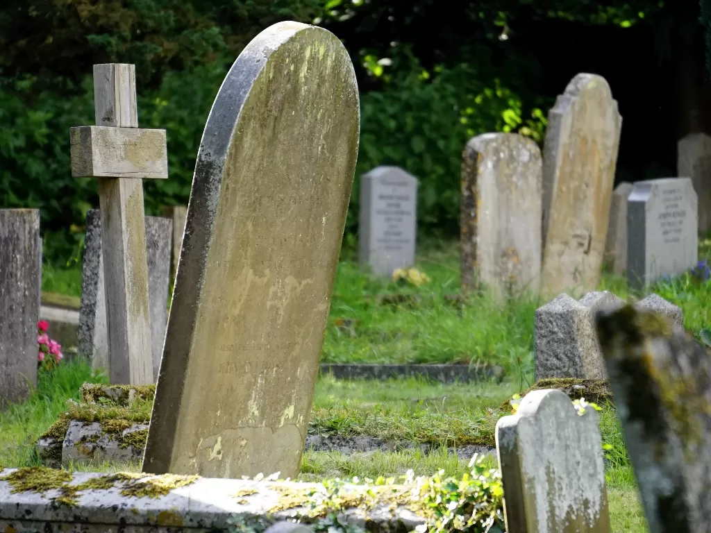 Kuburan orang meninggal dunia. (photo/Ilustrasi/Pexels/Mike)