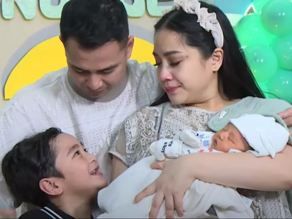 Raffi Ahmad-Nagita Slavina umumkan nama anak kedua mereka (YouTube/Rans Entertainment)