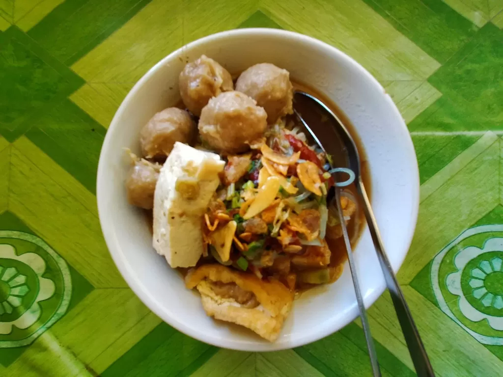 Bakso bumbu rujak, kuliner khas Sumenep bercita rasa unik (Deni Agustian/IDZ Creator Community)