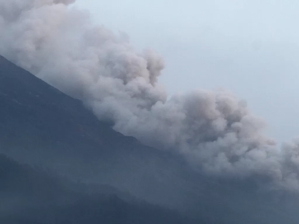 Erupsi Gunung Semeru di Lumajang, Jawa Timur, Sabtu (4/12/2021) (ANTARA FOTO/Ari Bowo Sucipto)
