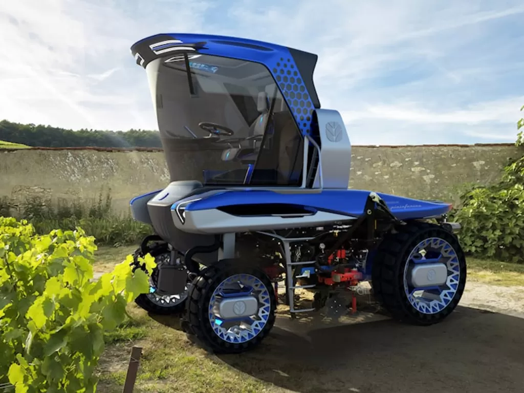 Pininfarina Straddle Tractor Concept (New Holland Agriculture)