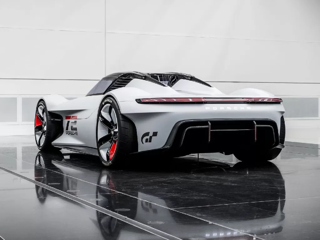 Prototype dari konsep mobil Porsche Vision Gran Turismo (photo/Porsche)