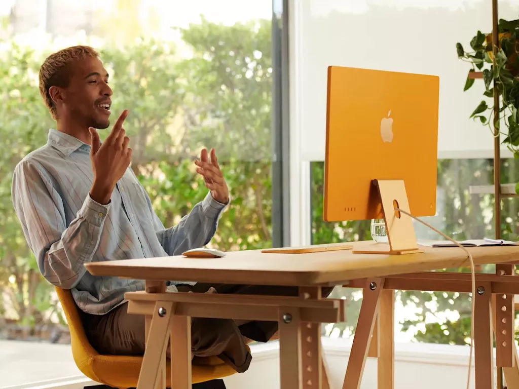 Tampilan perangkat iMac 2021 besutan Apple dengan desain baru (photo/Apple)