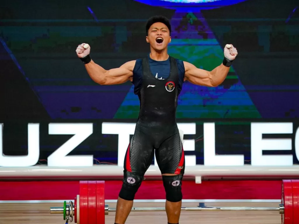 Rahmat Erwin di Kejuaraan Dunia Angkat Besi 2021 (Instagram/iwfnet)