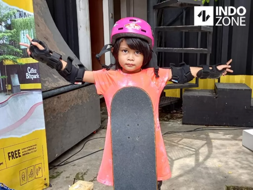 Alisa, skateboard termuda. (INDOZONE/Sarah Hutagaol)