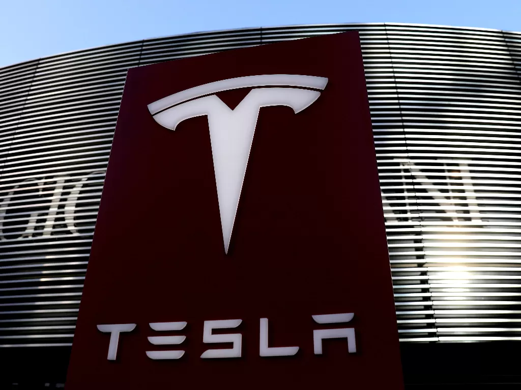 Tesla. (photo/Ilustrasi/REUTERS/Tingshu Wang)