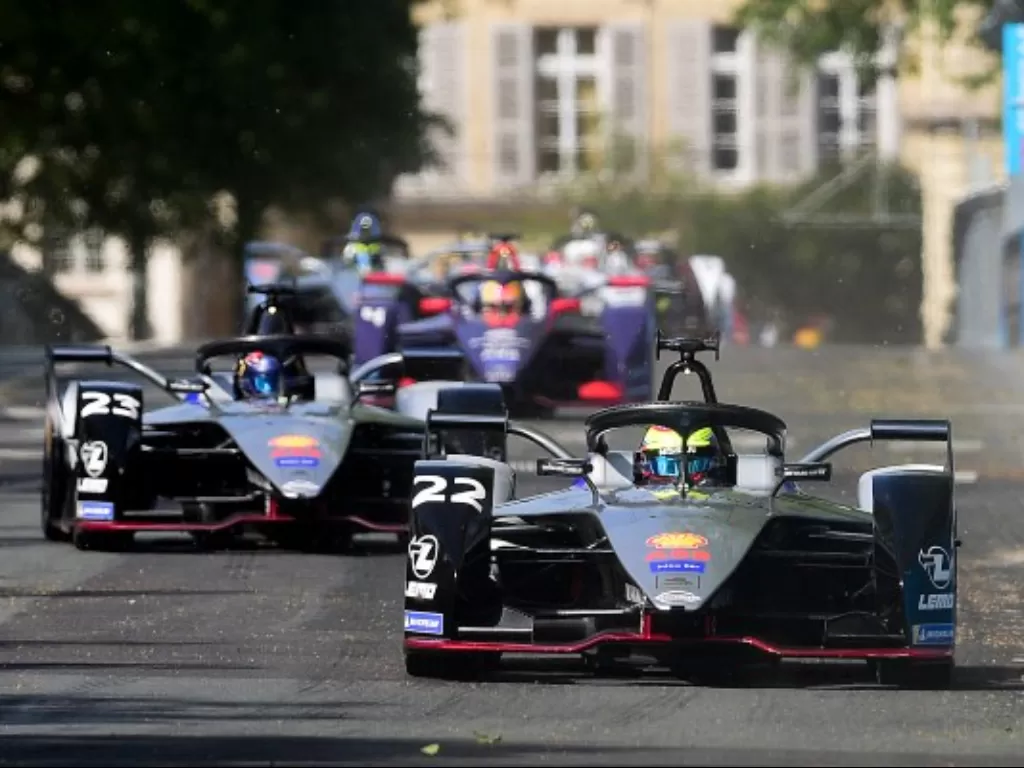 Ajang balap Formula E yang berlangsung di Paris. (REUTERS)