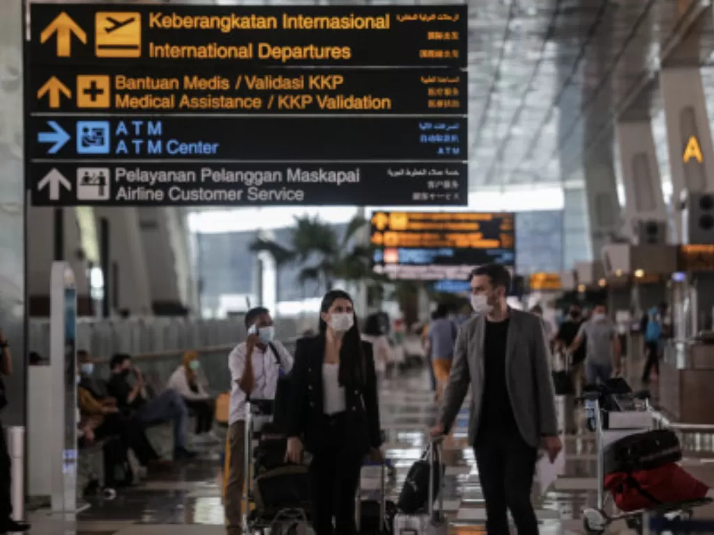 Suasana di Terminal 3 Bandara Internasional Soekarno-Hatta, Tangerang, Banten, dimana penumpang beberapa negara wajib karantina selama tujuh hari. (ANTARA FOTO/Fauzan)