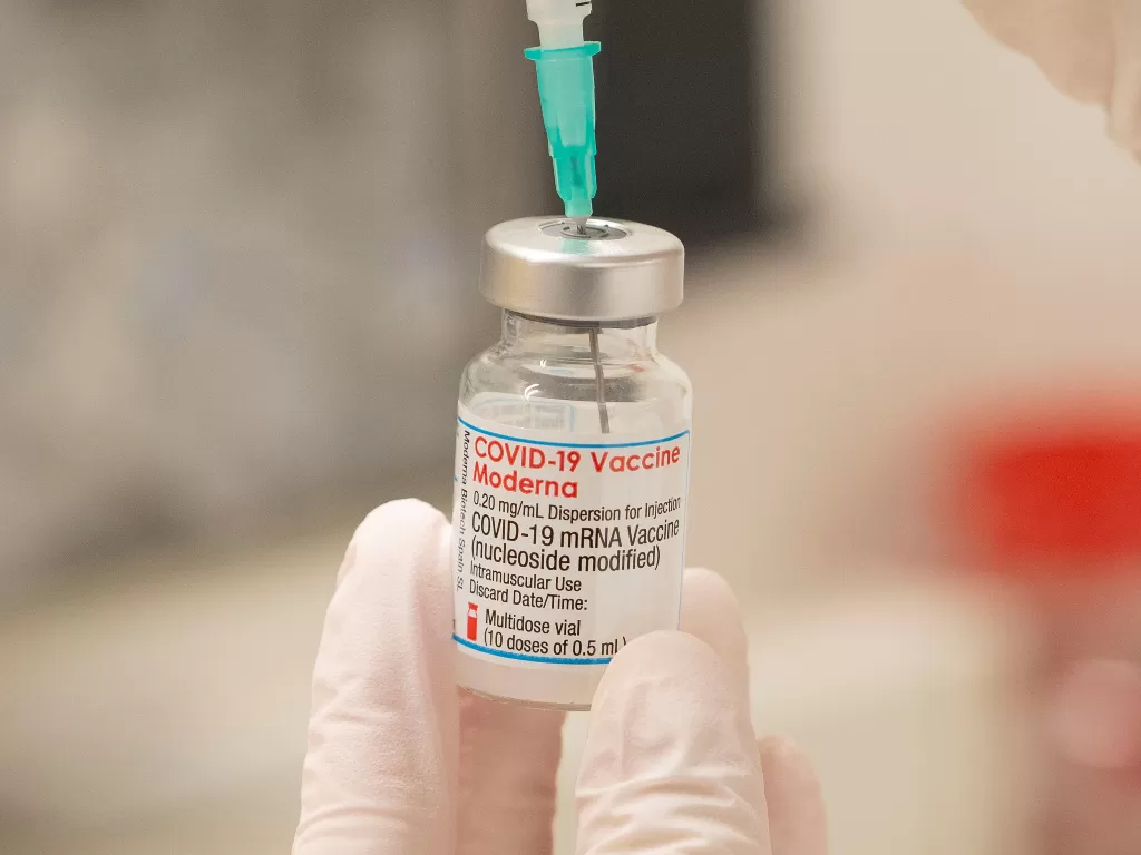 Vaksin Moderna (REUTERS/ARND WIEGMANN)